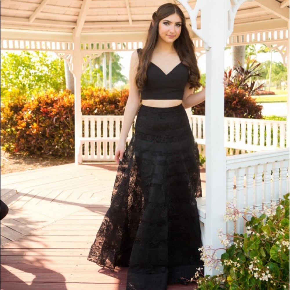 Stunning Sherri Hill Two Piece Dress